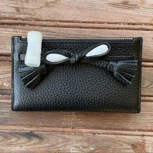 🖤 NWT Kate Spade black pebbled leather wallet